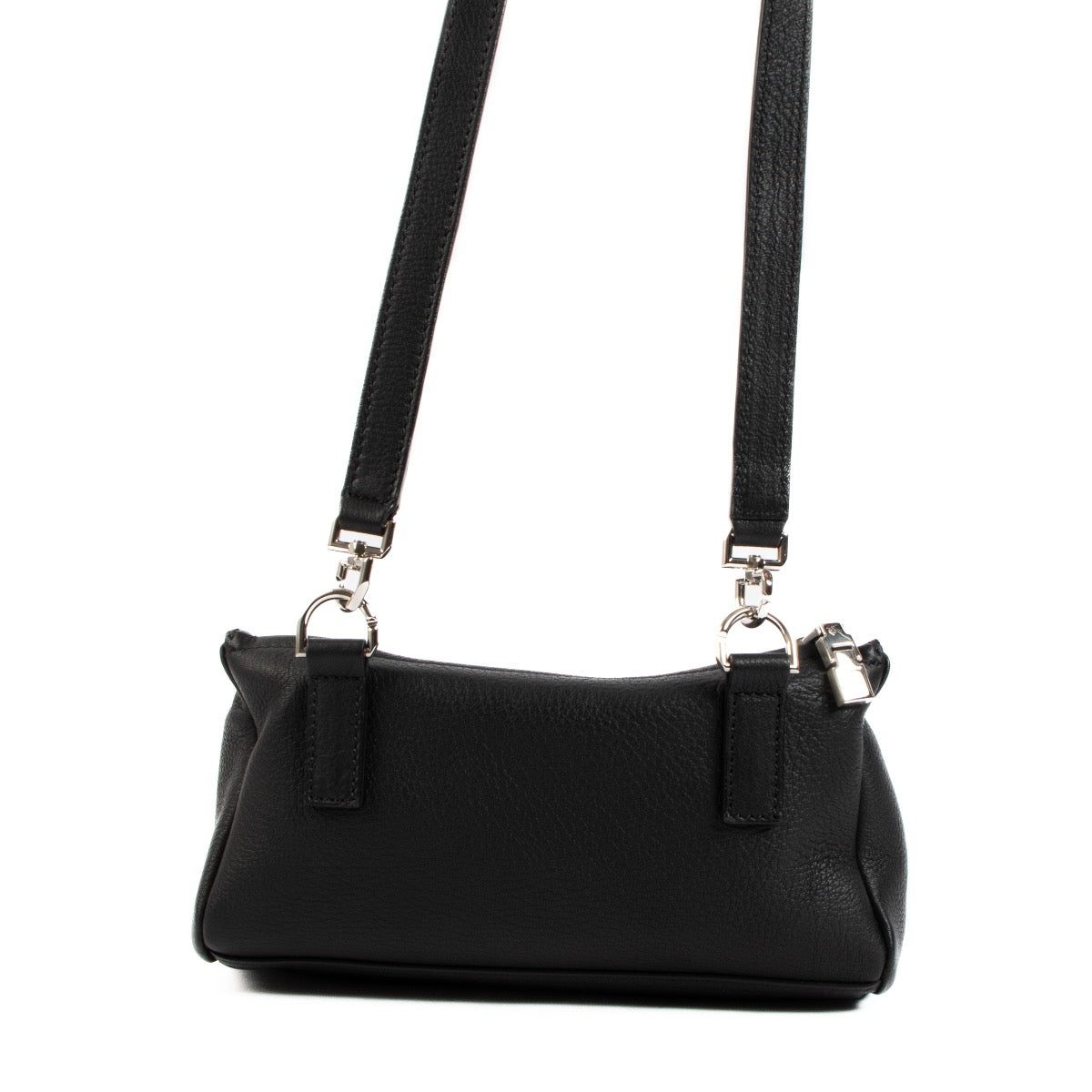 Authentic second hand Givenchy Pandora bag in very good condition on Labellov.com