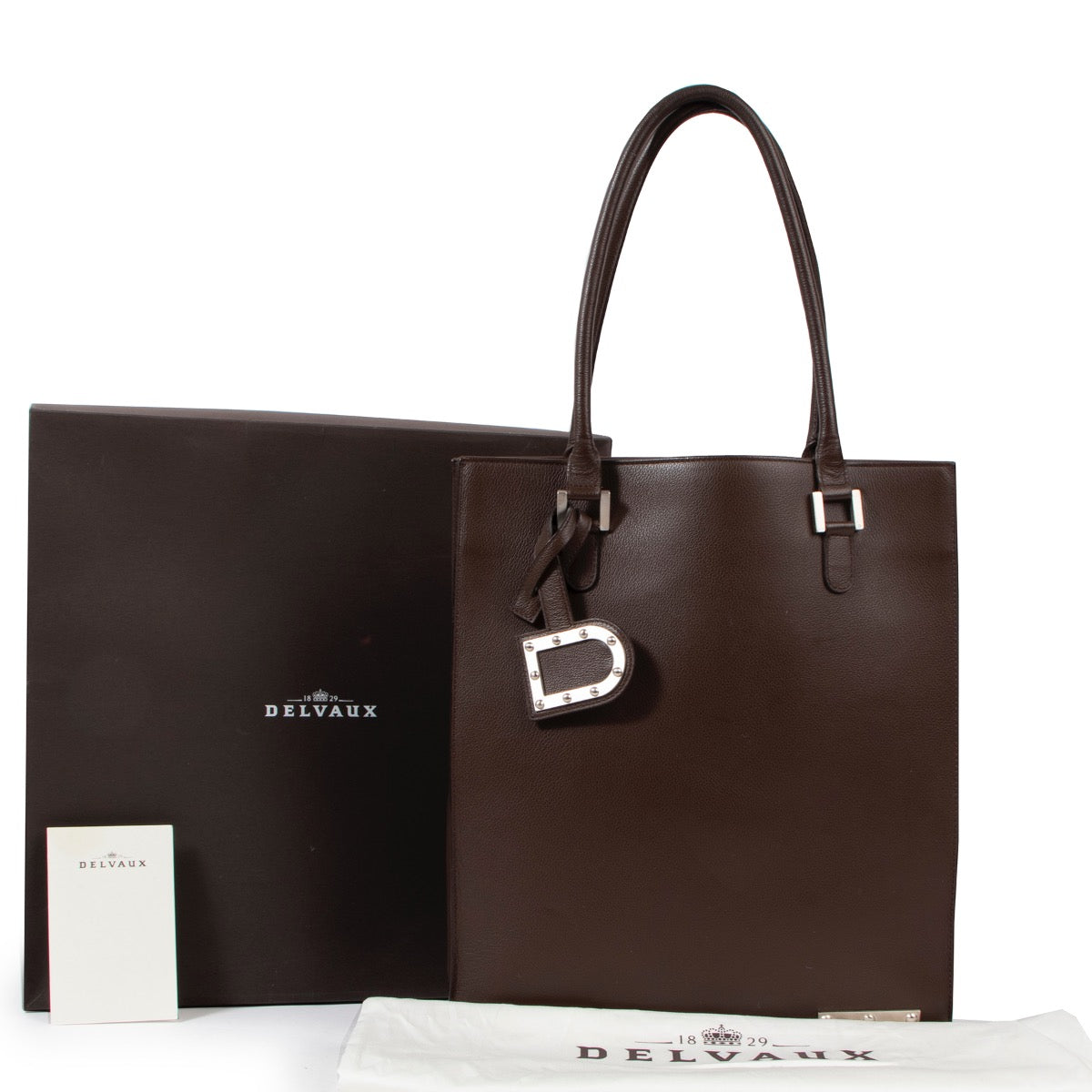 Buy an authentic second hand Delvaux Chocolat Brown Jeff Gm Jumping Shoulder Bag in very good condition at Labellov