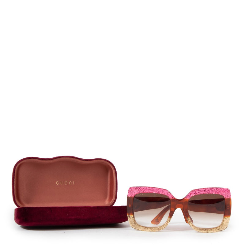 Buy an authentic second hand Gucci Multicolor Glitter Squared Sunglasses in very good condition at Labellov