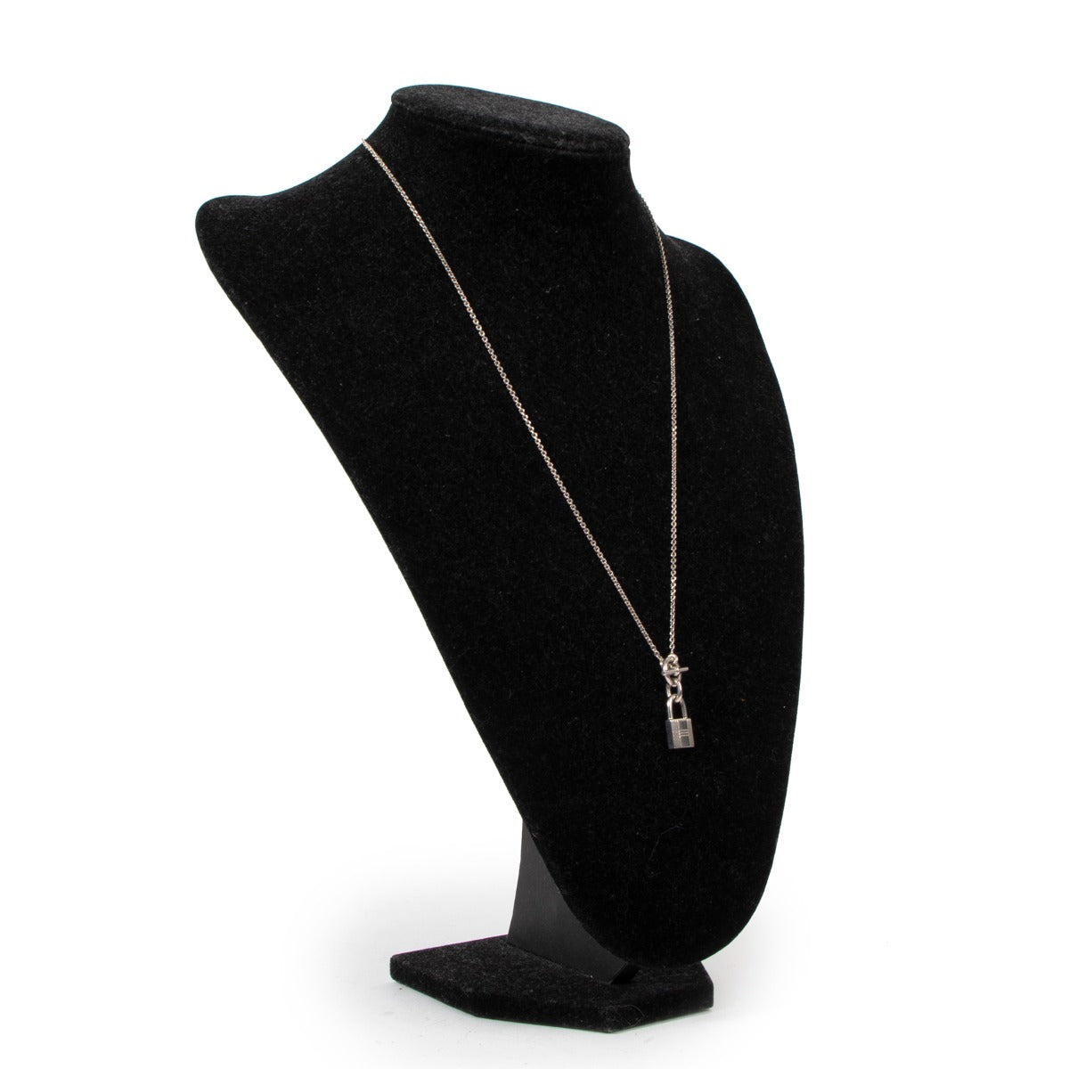Hermès O'Kelly Cadena Padlock Pendant Silver Necklace