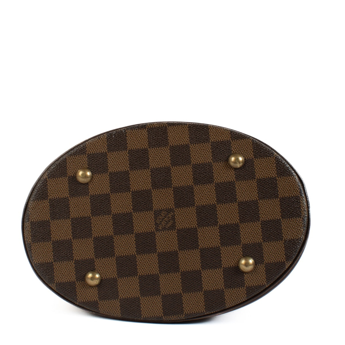 Shop safe online at Labellov in Antwerp, Brussels and Knokke this 100% authentic second hand Louis Vuitton Damier Ebene Marais Bucket Bag