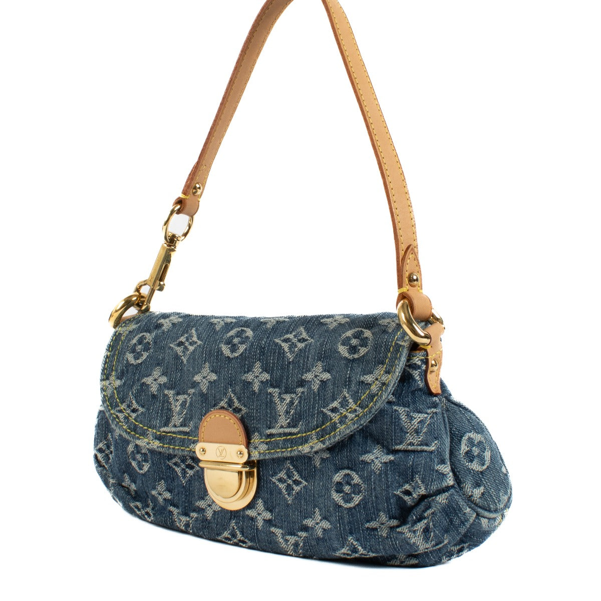 Shop safe online at Labellov in Antwerp, Brussels and Knokke this 100% authentic second hand Louis Vuitton Denim Monogram Pleaty Bag