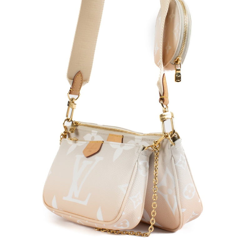 Shop safe online at Labellov in Antwerp, Brussels and Knokke this 100% authentic second hand Louis Vuitton Blume Monogram Multi Pochette Accessoires By The Pool Bag