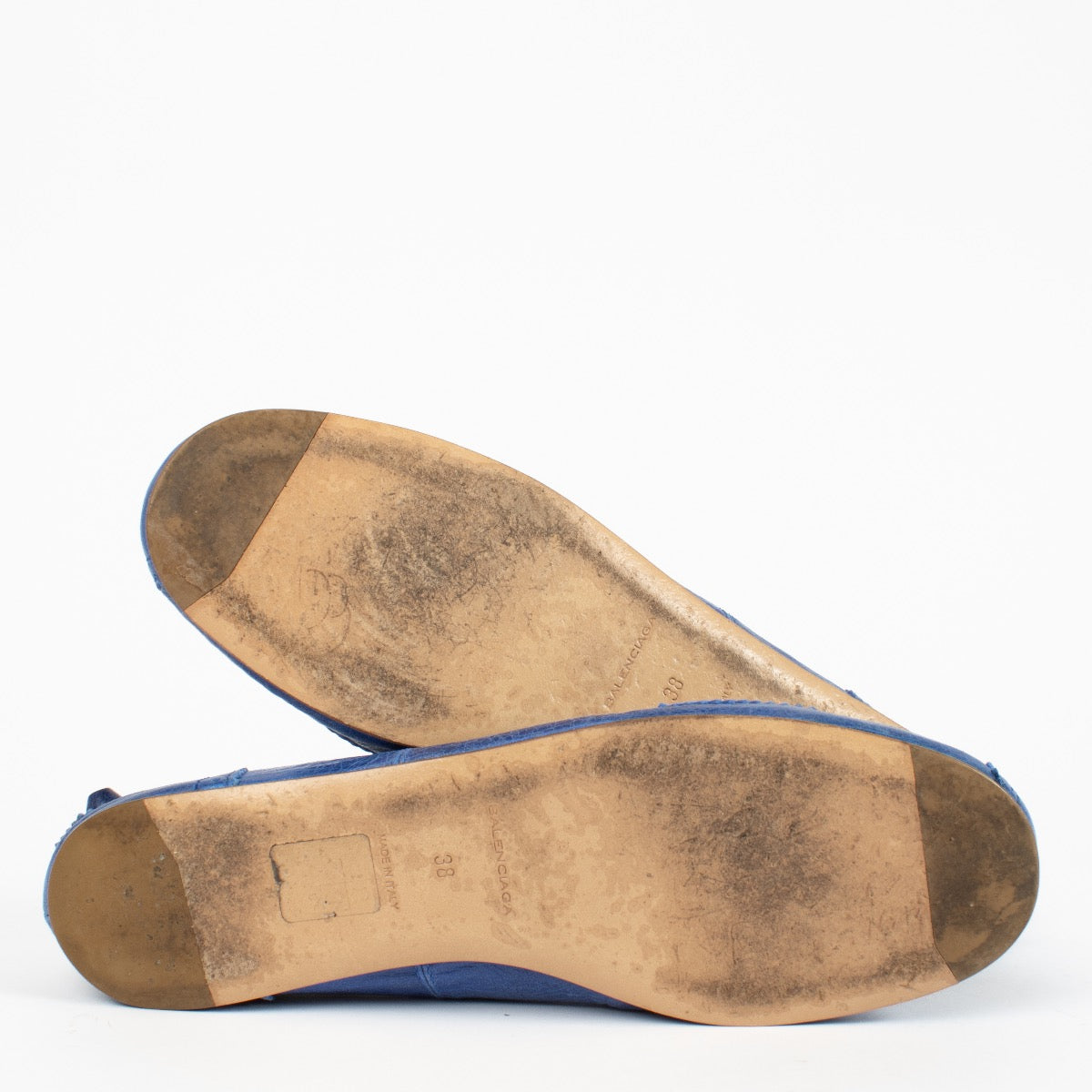 authentic preloved Balenciaga Blue Flats - size 38 on Labellov.com