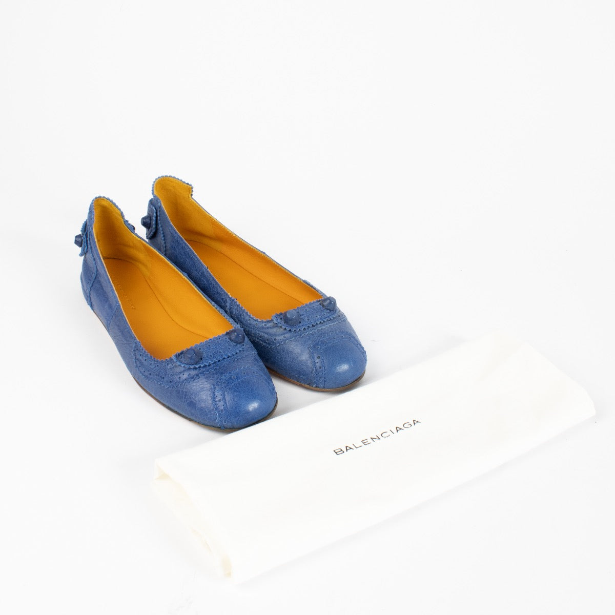 authentic preloved Balenciaga Blue Flats - size 38 on Labellov.com