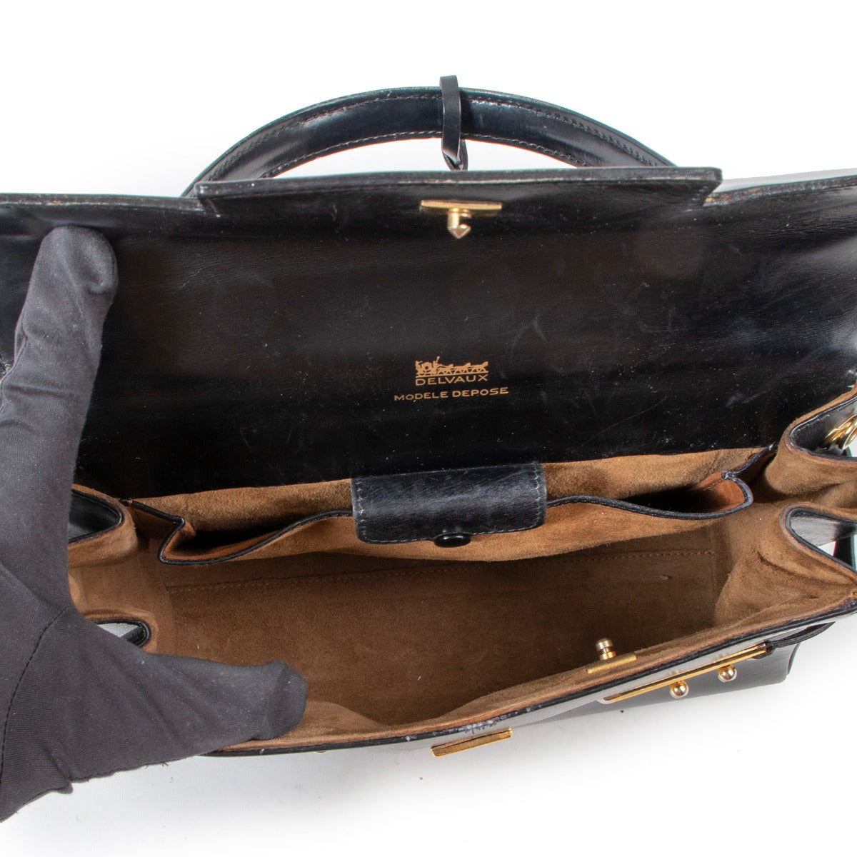 Delvaux Tempête MM Vintage Zwart Box Kalfsleer
