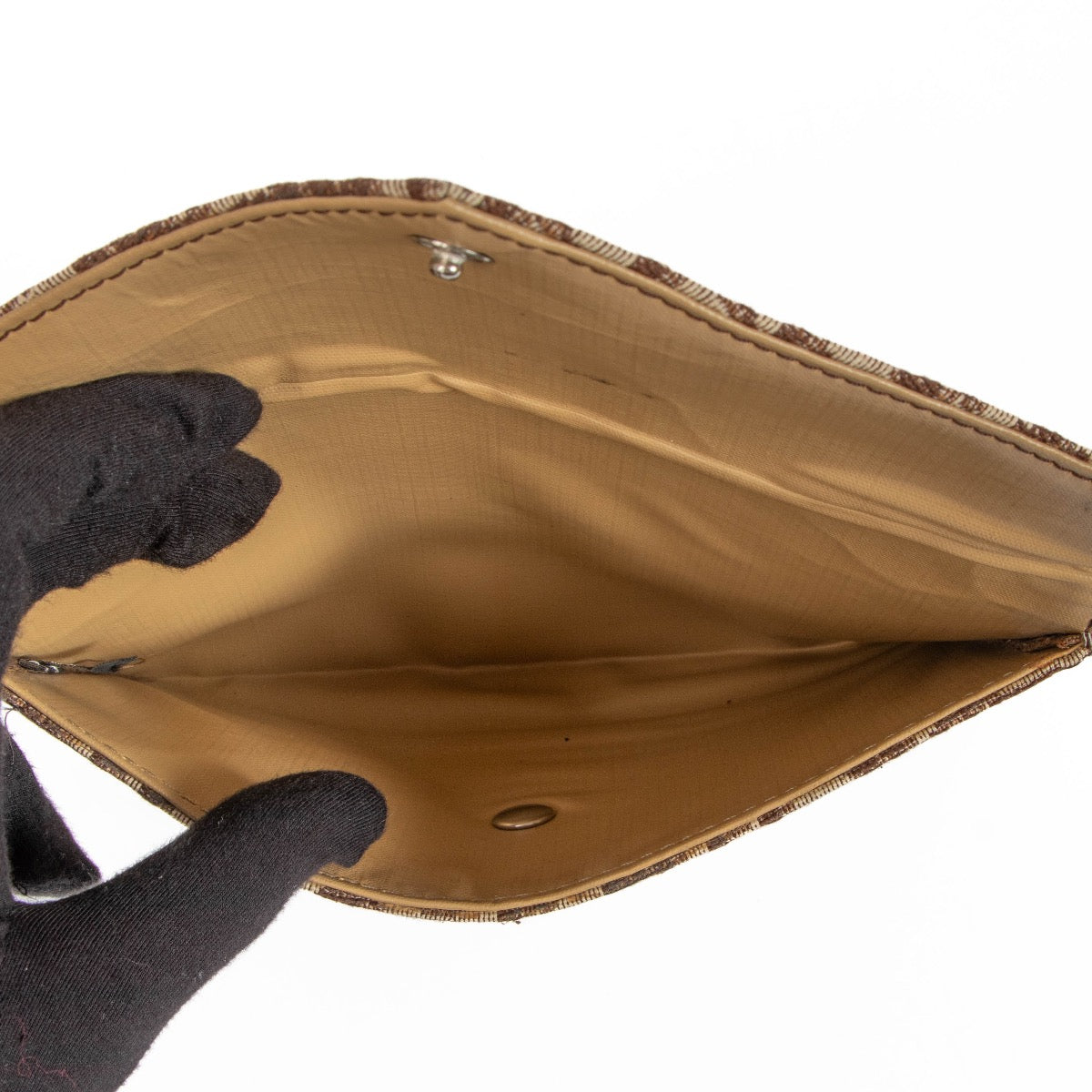 Shop 100% authentic second-hand Christian Dior Brown Clutch on Labellov.com