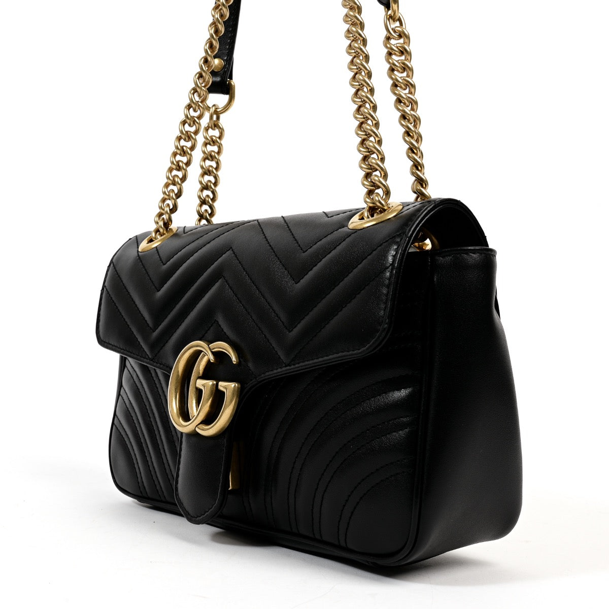 Shop safe online at Labellov in Antwerp this 100% authentic second hand Gucci Black Matelassé Small Marmont Shoulder Bag