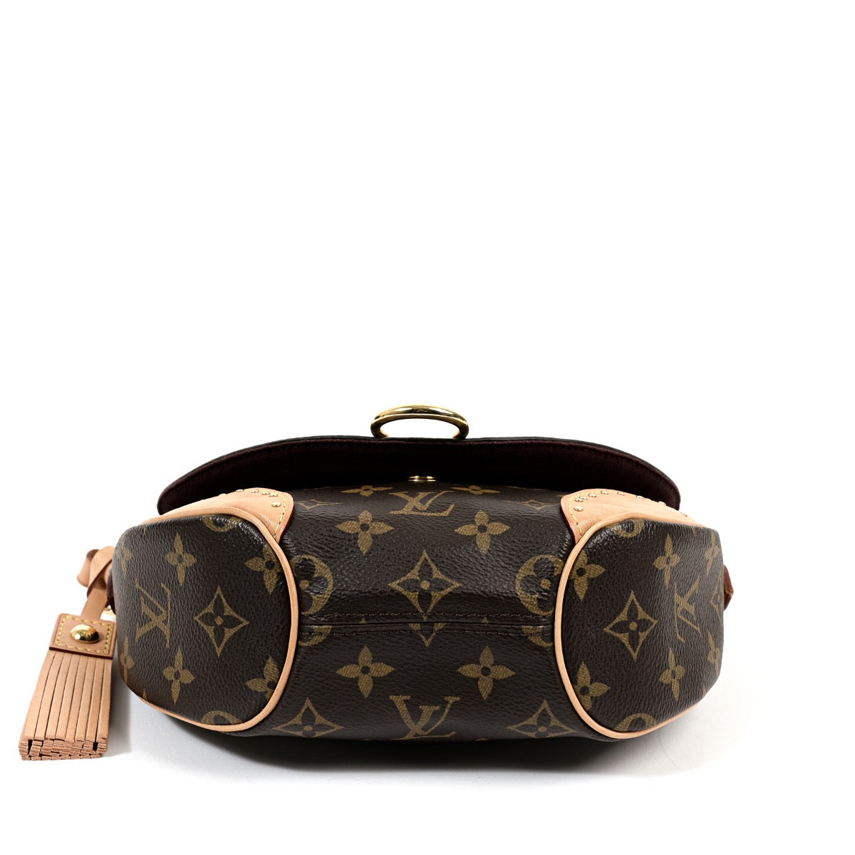 Shop safe online at Labellov in Antwerp this 100% authentic second hand Louis Vuitton Monogram Canvas Saint Cloud Crossbody