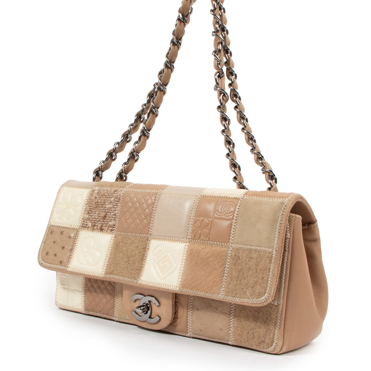 chanel classic flap, chanel medium classic flap, chanel classic bag, chanel brussels, chanel bruxelles, chanel second hand antwerp, chanel knokke, chanel second hand classic flap bag