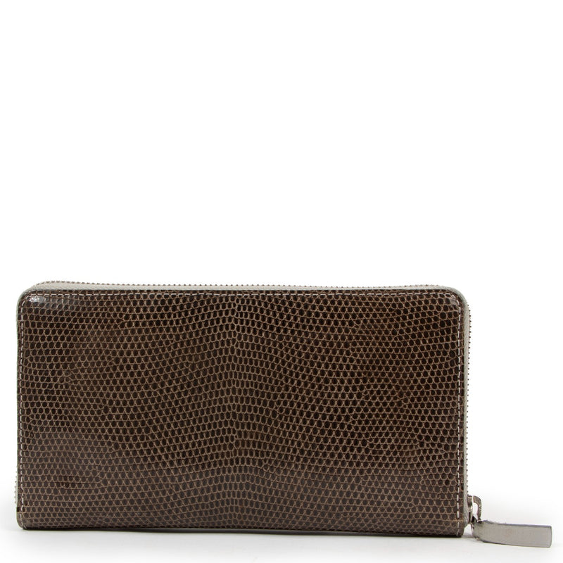 Buy an authentic second-hand Delvaux Accordéon Lizard Brillant Lin Long Zip Wallet in very good condition at Labellov Antwerp.