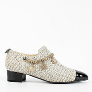 Shop safe online at Labellov in Antwerp, Brussels and Knokke these 100% authentic second hand Chanel White Tweed Charm Heeled Loafers - size 39