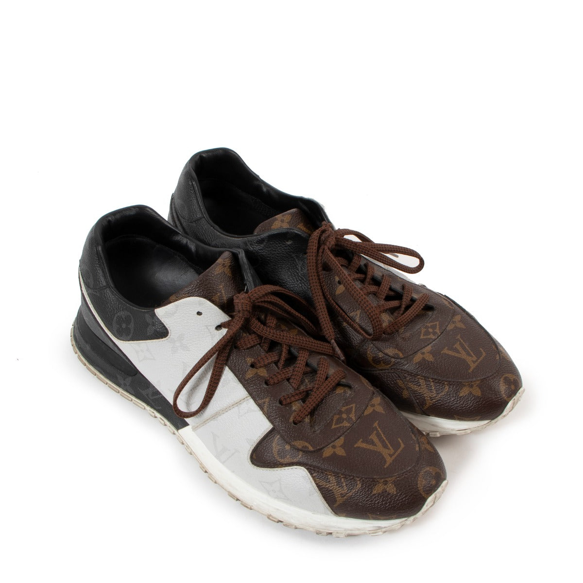 Buy authentic second-hand Louis Vuitton Monogram Run Away Sneakers in very good condition at Labellov Antwerp.