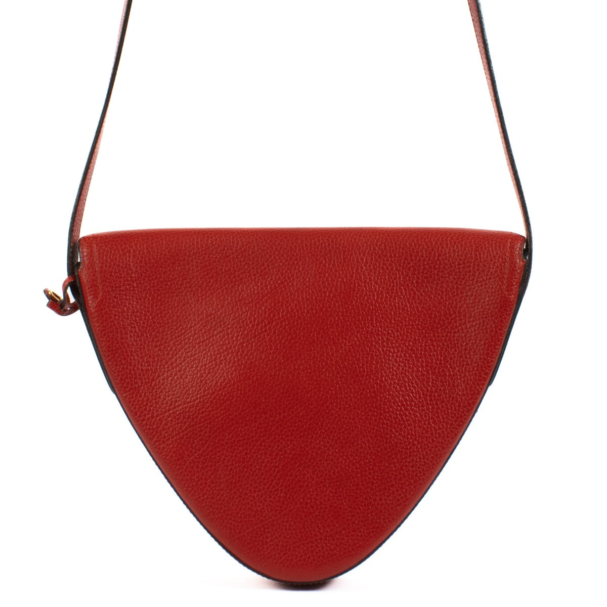 Shop safe online at Labellov in Antwerp, Brussels and Knokke this 100% authentic second hand Delvaux Red Grained Leather Triangle Crossbody Bag