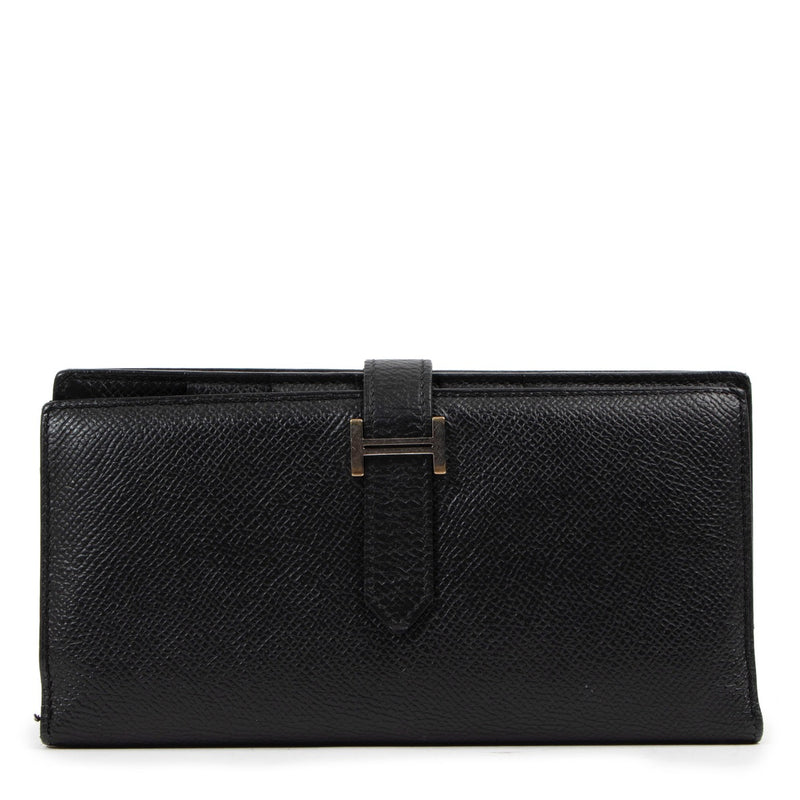 Buy an authentic second hand Hermès Black Béarn Leather 2009 Pre Owned Birkin Wallet in very good condition at Labellov Antewerp.
