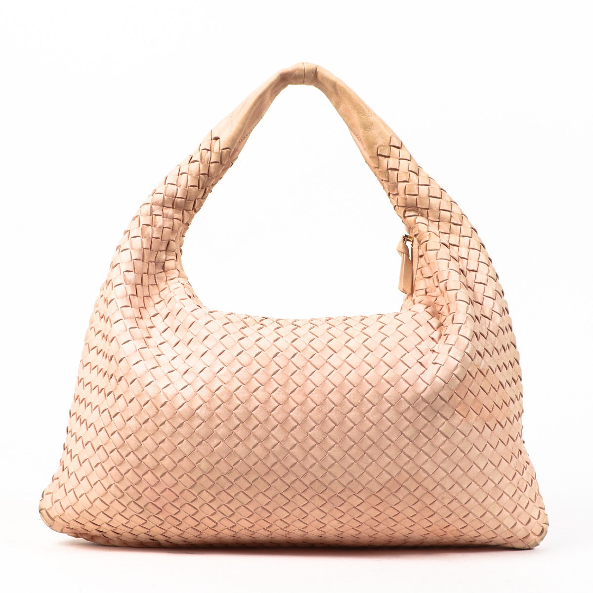 Shop safe online at Labellov in Antwerp this 100% authentic second hand Bottega Veneta Nude Woven Leather Shoulder Bag