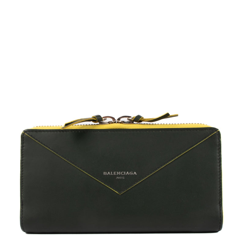 Shop safe online at Labellov in Antwerp, Brussels and Knokke this 100% authentic consecrated dhnad Balenciaga Dark Green Long Papier Wallet