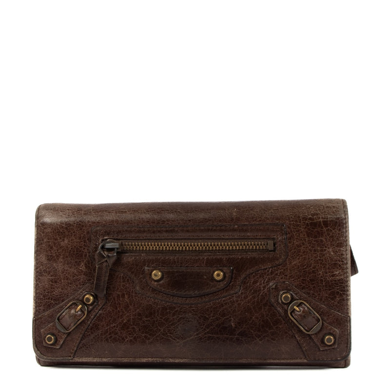 Shop safe online at Labellov in Antwerp, Brussels and Knokke this 100% authentic second hand Balenciaga Brown Long City Wallet