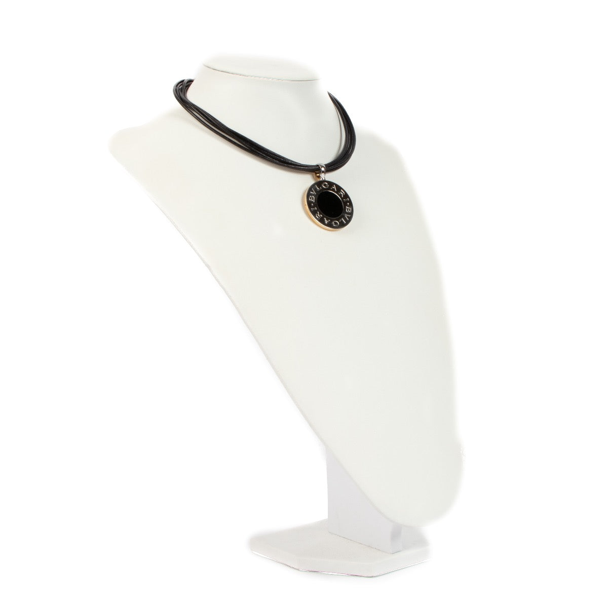 Shop safe online at Labellov in Antwerp, Brussels and Knokke this 100% authentic second hand Bulgari Mother Of Pearl Pendant Black Cord Necklace