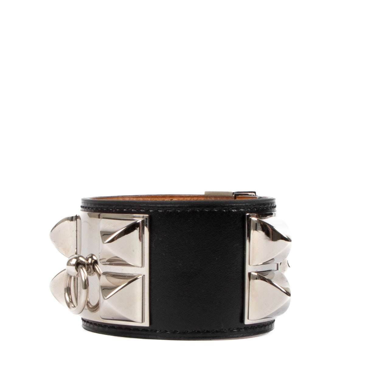 Shop safe online at Labellov in Antwerp, Brussels and Knokke this 100% authentic second hand Hermès Black Box Collier de Chien Bracelet
