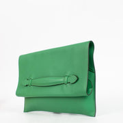 Shop the authentic Hermès Evercolor Pliplat Clutch second hand on Labellov.com.