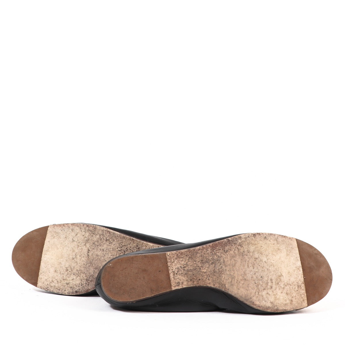Shop safe online at Labellov in Antwerp this 100% authentic second hand Lanvin Black Calf Leather Ballerinas - size 40