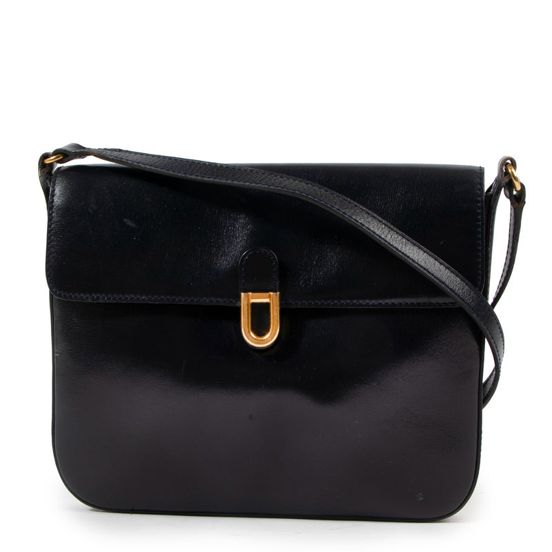 Buy a vintage original Delvaux Midnight Blue Leather Crossbody Bag in good condition at Labellov Antwerp.