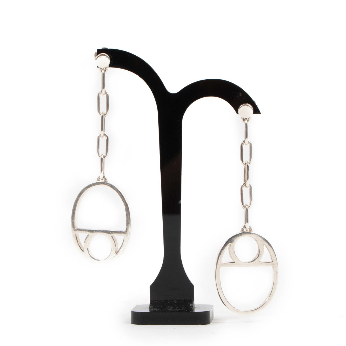 Buy an authentic second hand Chaîne d'Ancre Game Drop Earrings in very good condition at Labellov Antwerp.