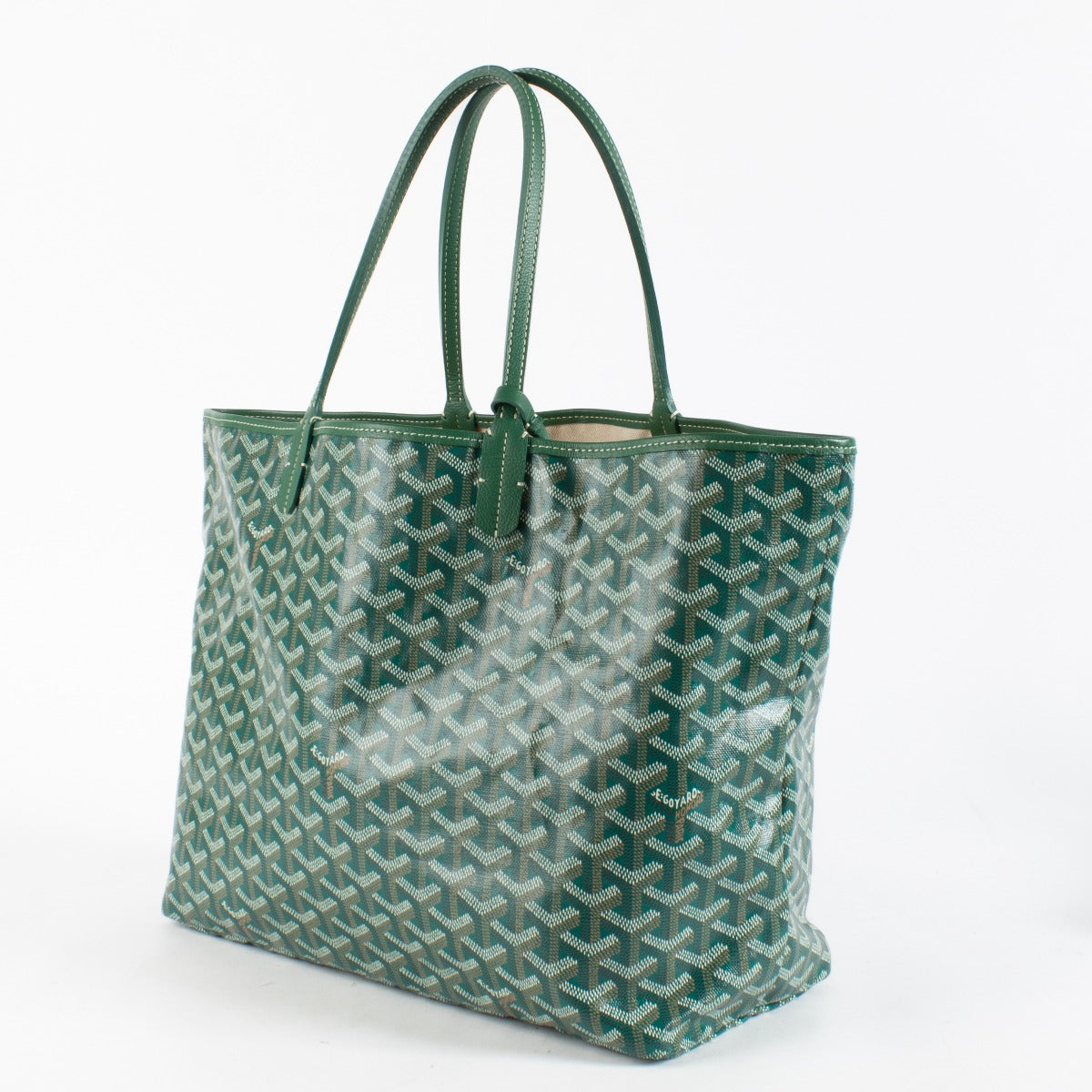 Authentic pre-loved Goyard Green Saint Louis MM Bag on Labellov.com
