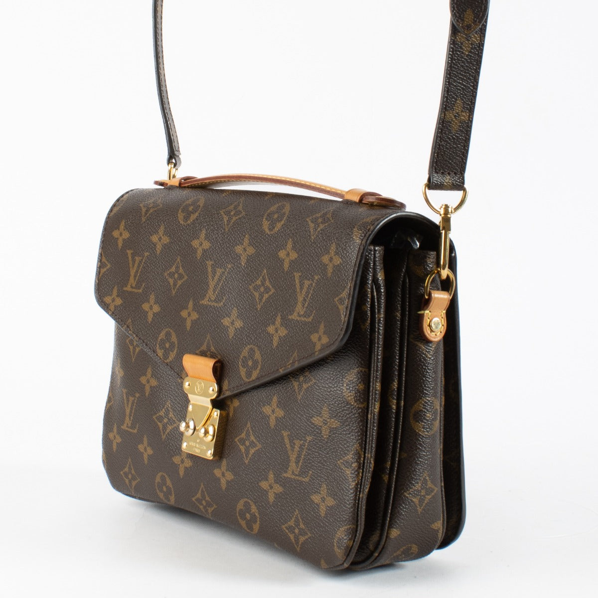 Authentic preloved Louis Vuitton Monogram Pochette Metis Bag on Labellov.com
