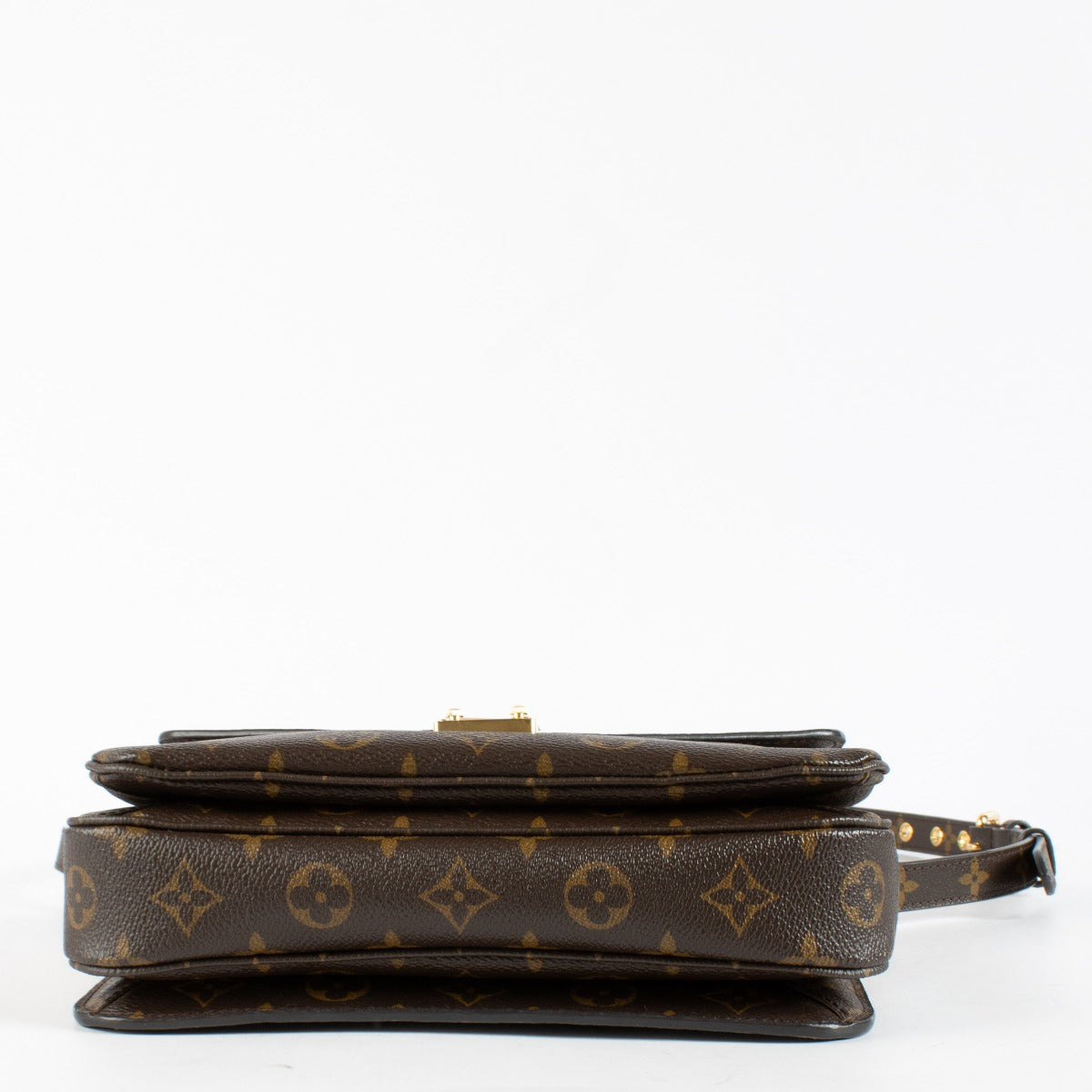 Authentic preloved Louis Vuitton Monogram Pochette Metis Bag on Labellov.com