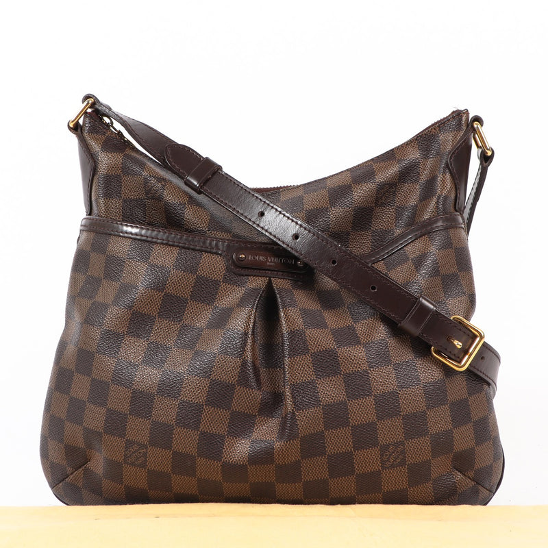 Buy online an authentic secondhand Louis Vuitton Bloomsbury PM Damier Ebene crossbody in very good condition at Labellov in Antwerp, Brussels, Knokke