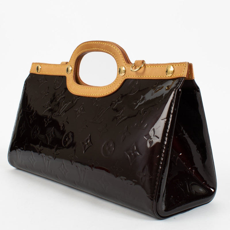 Shop 100% authentic secondhand Louis Vuitton Burgundy Vernis Amarante Roxbury Bag on Labellov.com