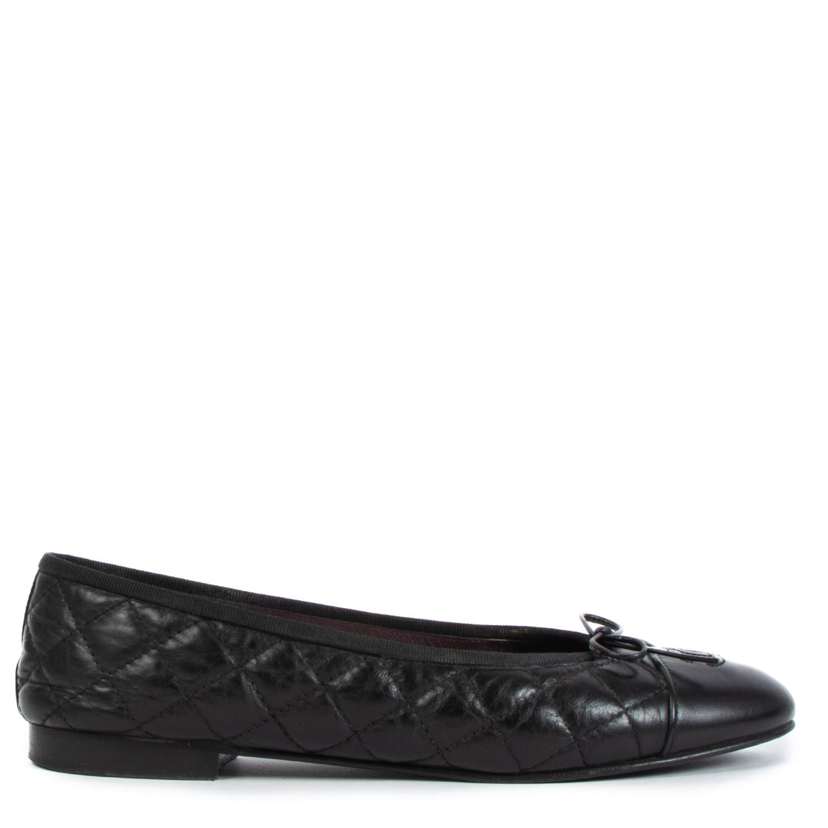shop authentic second hand Chanel Black Quilted Ballerina Flats on Labellov.com