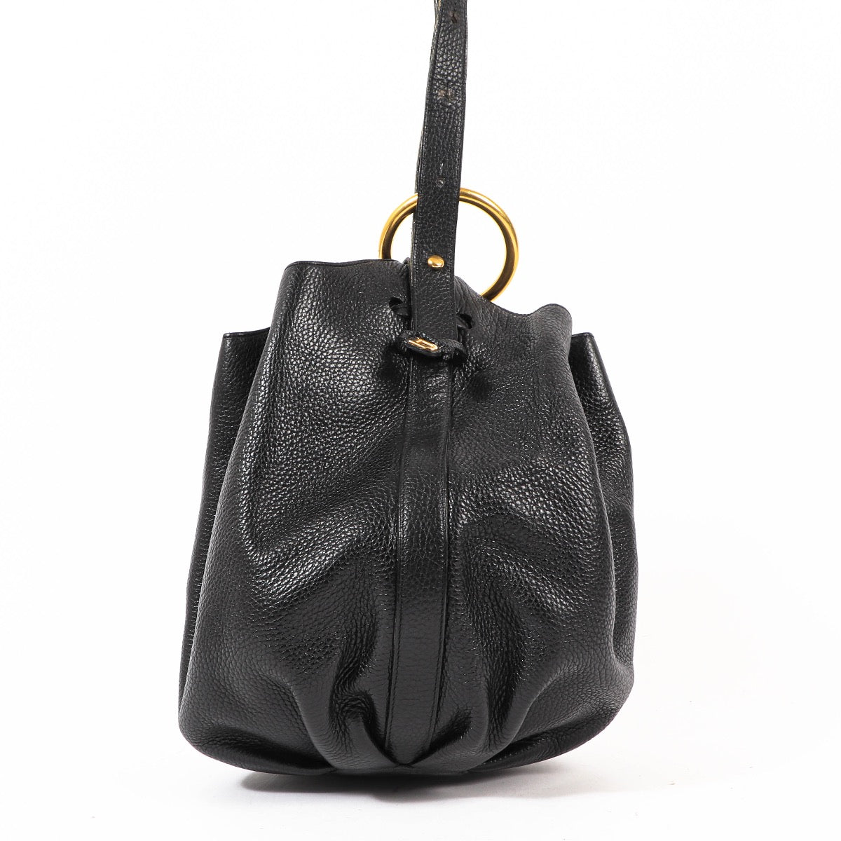 Buy an authentic second-hand Delvaux Black Rose des Vents Bucket Bag in very good condition at Labellov in Antwerp.
