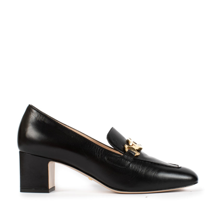 Shop safe online at Labellov in Antwerp, Brussels and Knokke this 100% authentic second hand Gucci Black Leather Malaga Kid Zumi Mid-Heel Loafers - Size 38