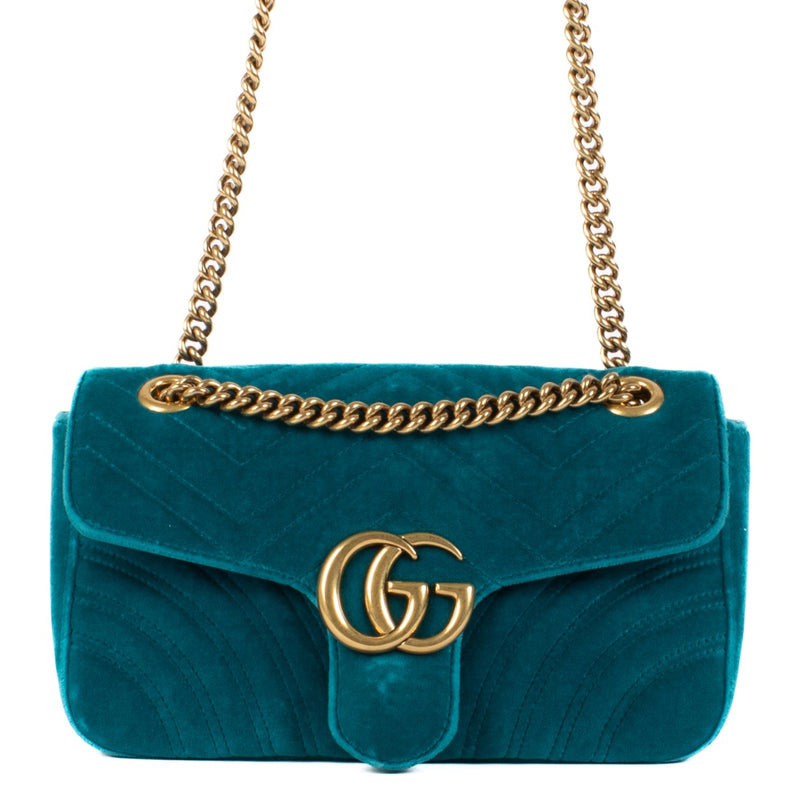 Shop safe online at Labellov in Antwerp, Brussels and Knokke this 100% authentic second hand Gucci Turquoise Velvet GG Small Marmont Bag