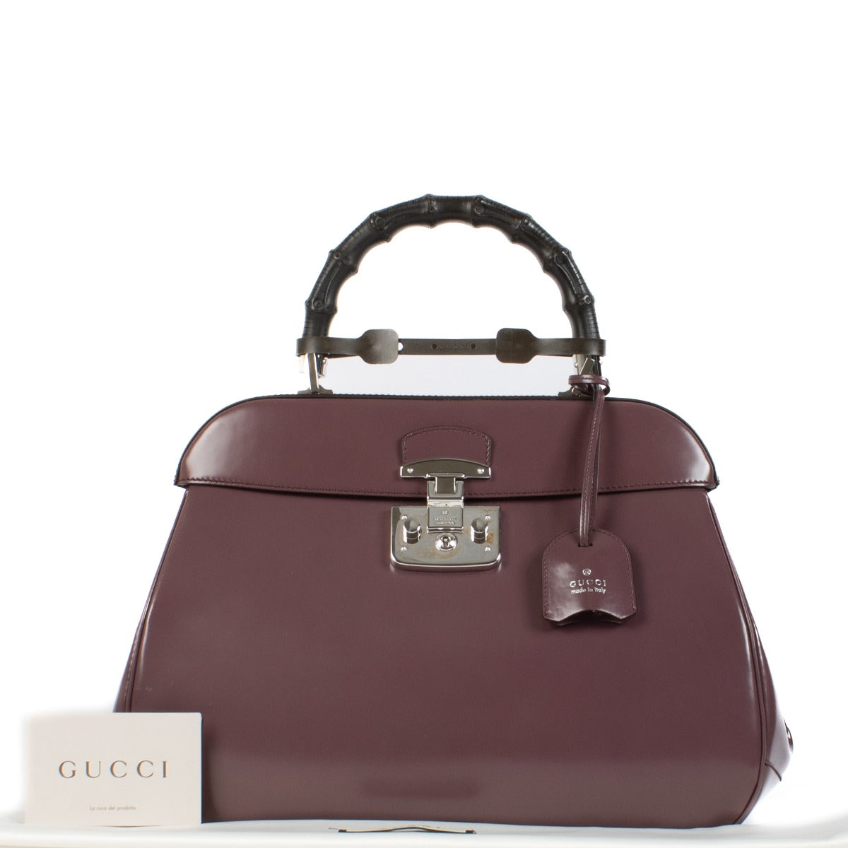 Shop safe online at Labellov in Antwerp, Brussels and Knokke this 100% authentic second hand Gucci Purple Leather Lady Lock Bamboo Top Handle Bag