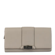 Shop safe online at Labellov in Antwerp, Brussels and Knokke this 100% authentic second hand Gucci Gray Leather Bamboo Wallet