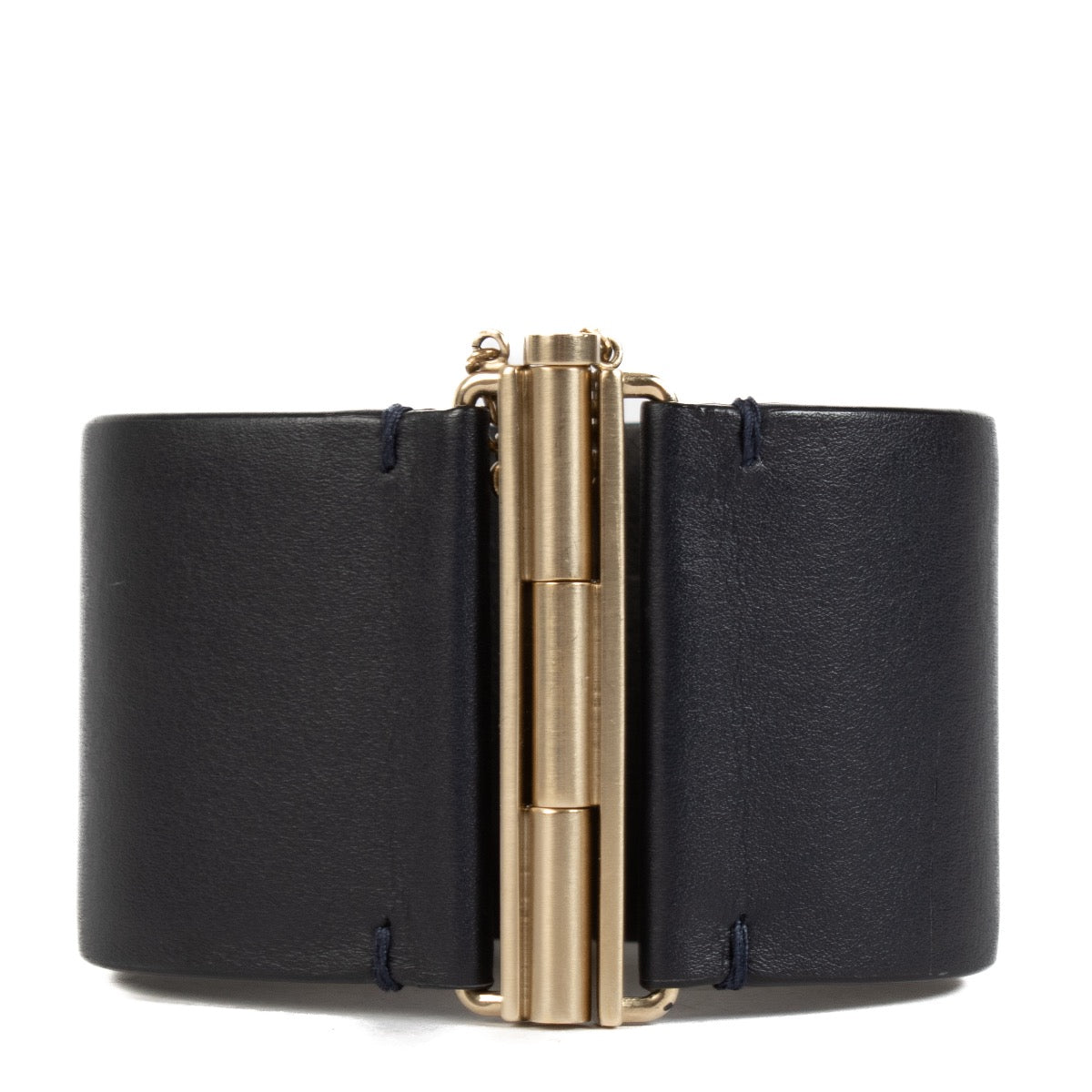 Shop safe online at Labellov in Antwerp, Brussels and Knokke this 100% authentic second hand Chanel Blue Leather Cuff Bracelet