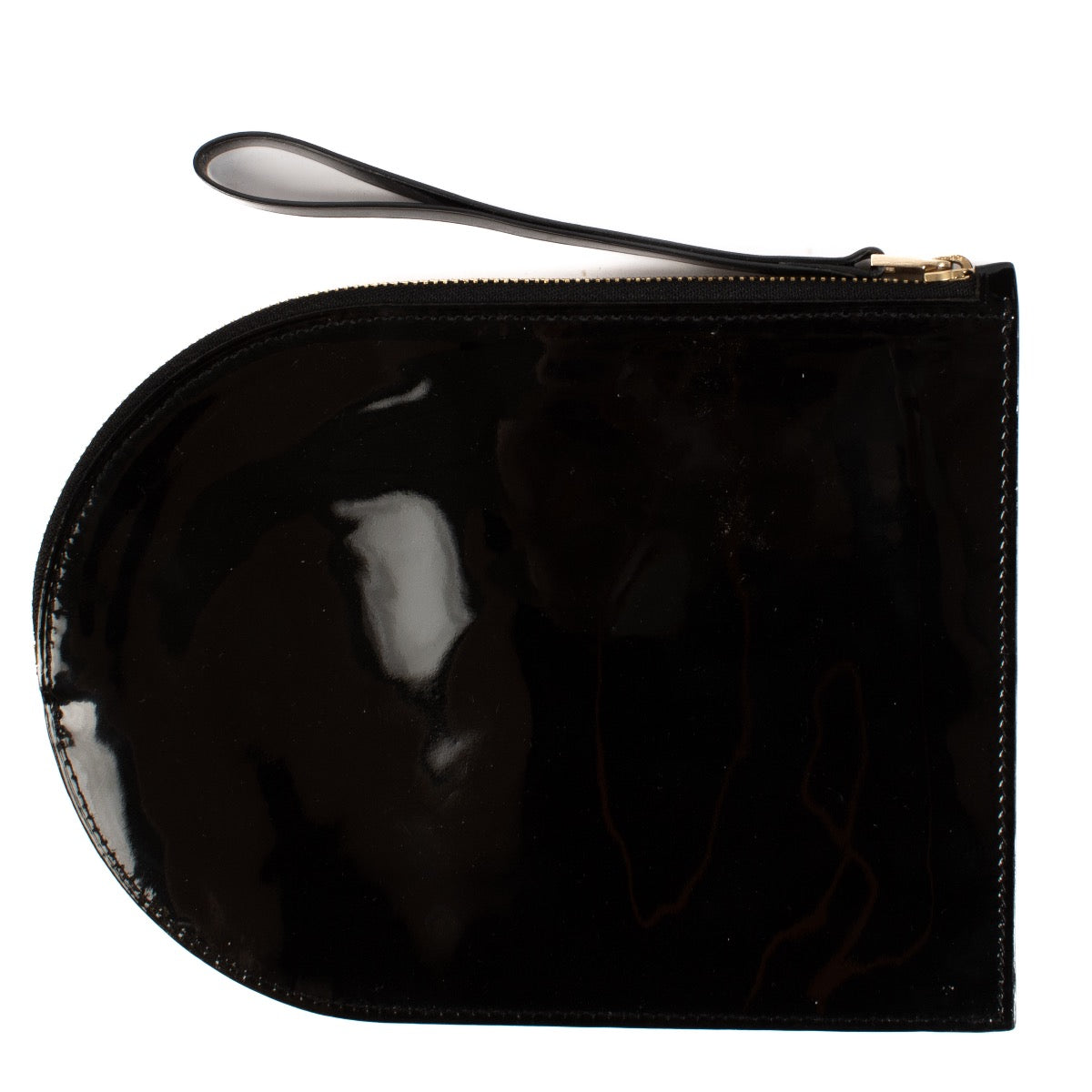 Shop safe online at Labellov in Antwerp and Knokke this 100% authentic second hand Delvaux Black Patent D Pouch