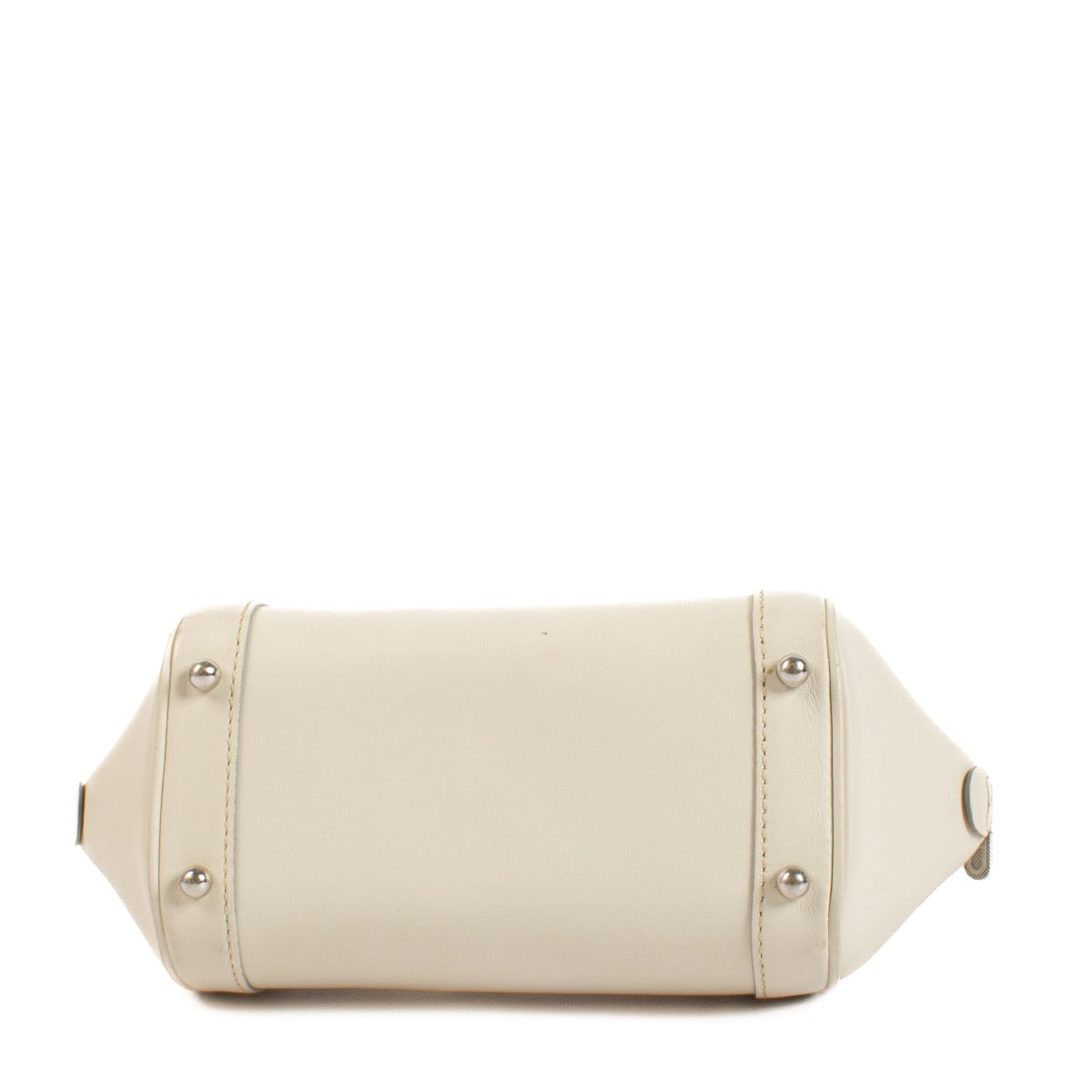 Shop safe online at Labellov in Antwerp and Knokke this 100% authentic second hand Delvaux Cream Mini Perle Top Handle Bag