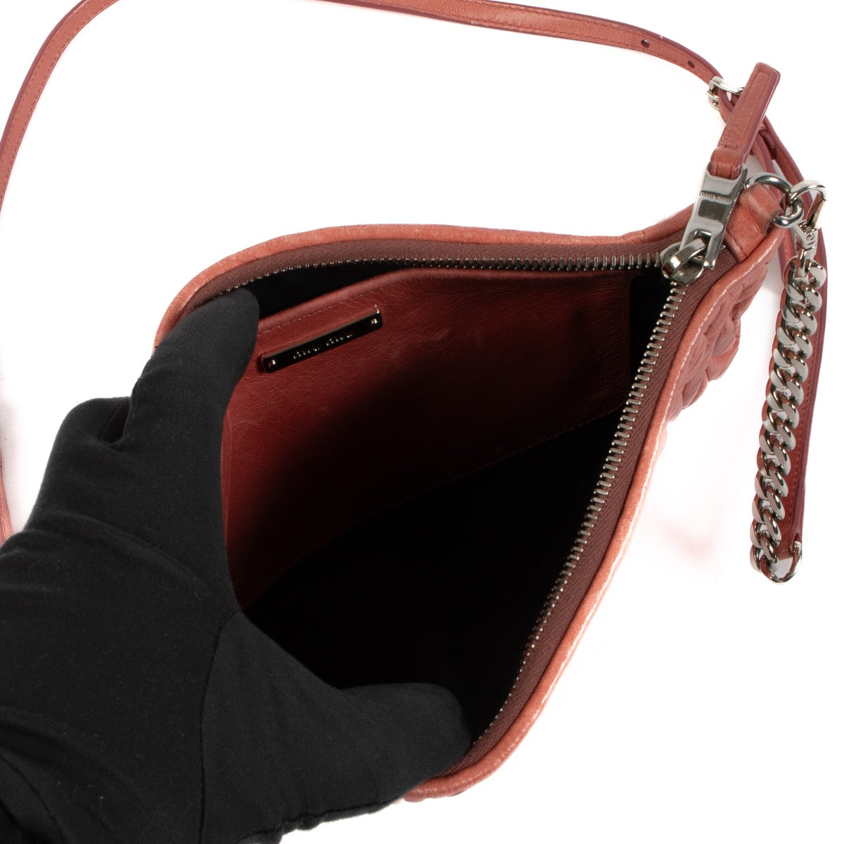 Shop 100% authentic second-hand Miu Miu Pink Crossbody Bag on Labellov.com