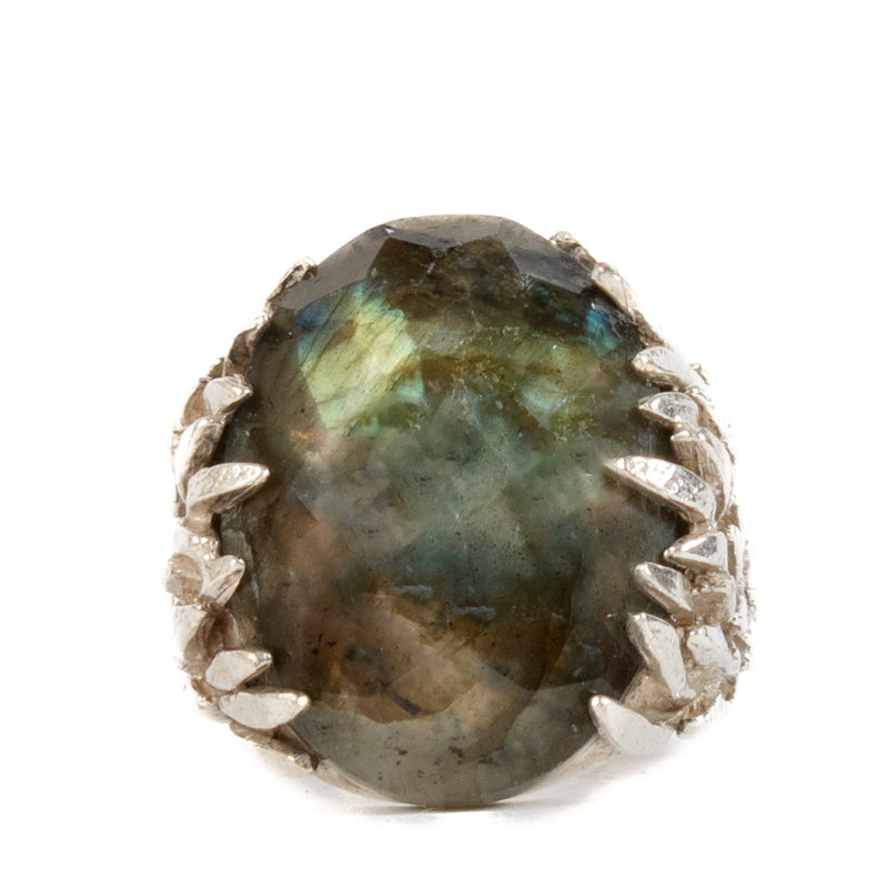 Shop safe online at Labellov in Antwerp, Brussels and Knokke this 100% authentic second hand Wouters & Hendrix Silver Labradorite Feather Ring