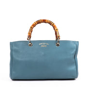Shop safe online at Labellov in Antwerp, Knokke and Brussels this 100% authentic second hand Gucci Blue Leather Bamboo Shoulder Bag