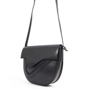 Shop safe online at Labellov in Antwerp, Brussel, Knokke this 100% authentic secondhand Delvaux blue Leather Shoulder Bag