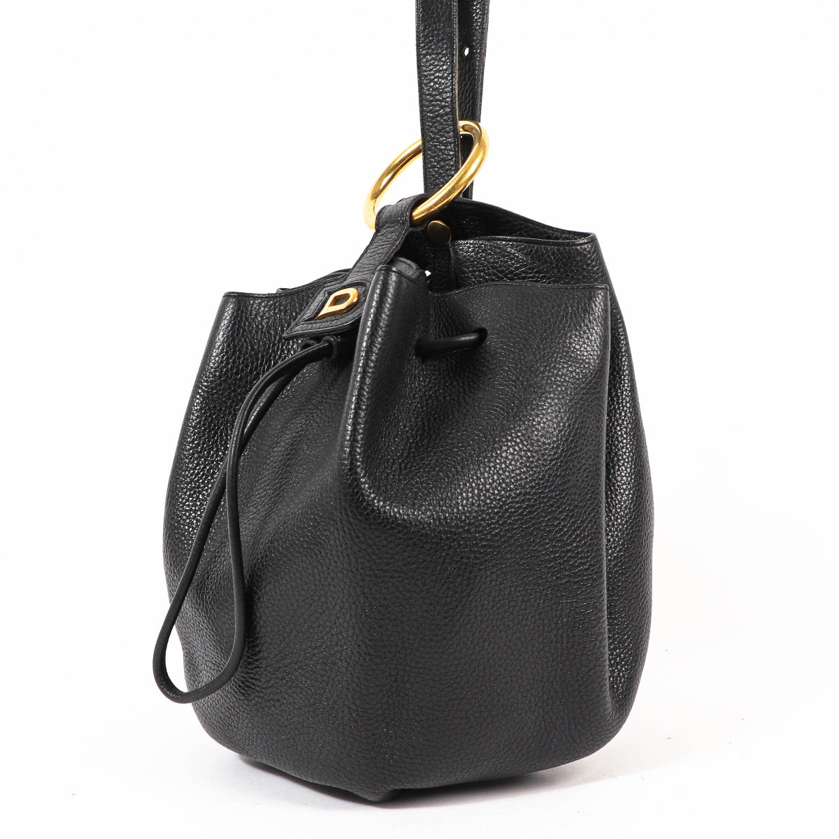 Buy an authentic second-hand Delvaux Black Rose des Vents Bucket Bag in very good condition at Labellov in Antwerp.