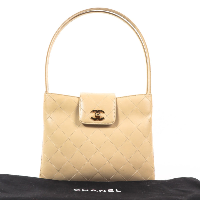 Buy an authentic second hand Chanel Vintage Beige Lambskin Shoulder Bag in very good condition at Labellov