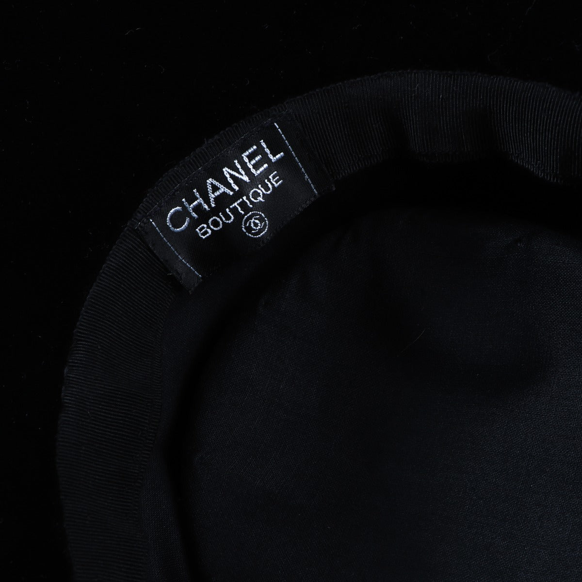 Chanel Vintage Zwarte Fluwele Hoed