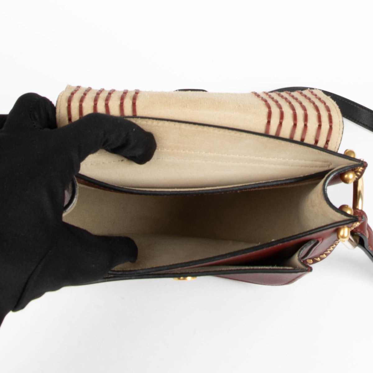 Authentic pre-loved Chloé Burgundy Leather Small Hudson Crossbody Bag on Labellov.com